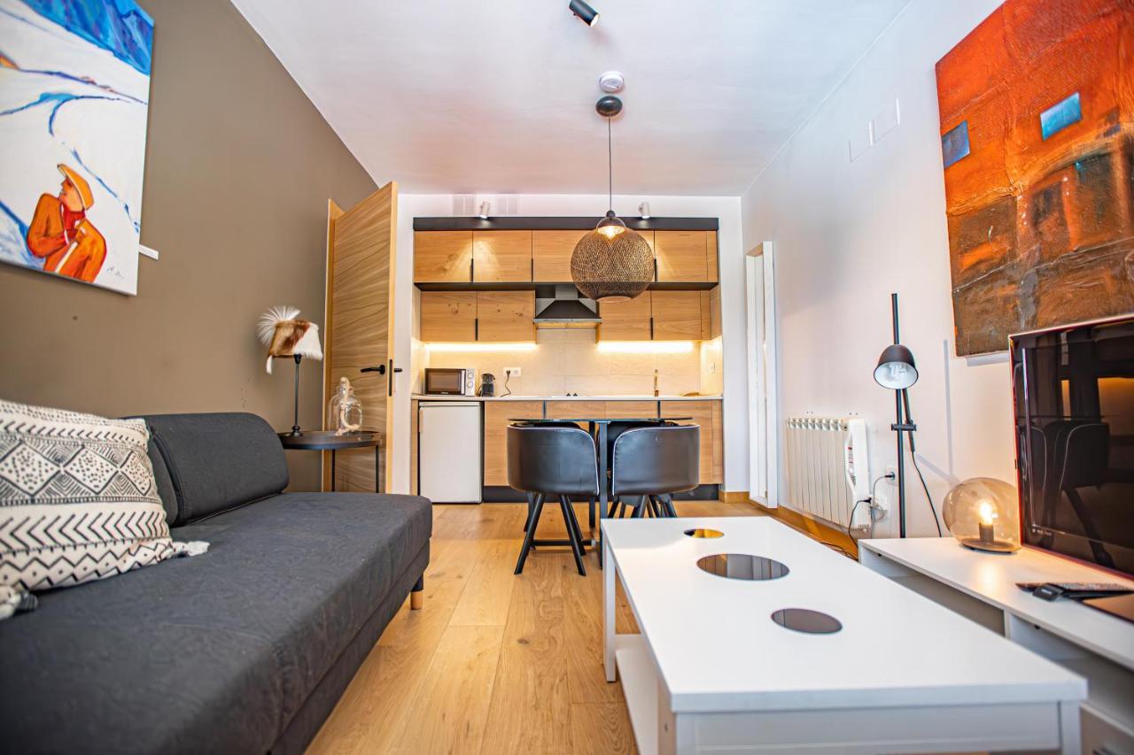 Holidays, Edificio Serraneu, Sierra Nevada 4 Personas Y Parking Екстериор снимка