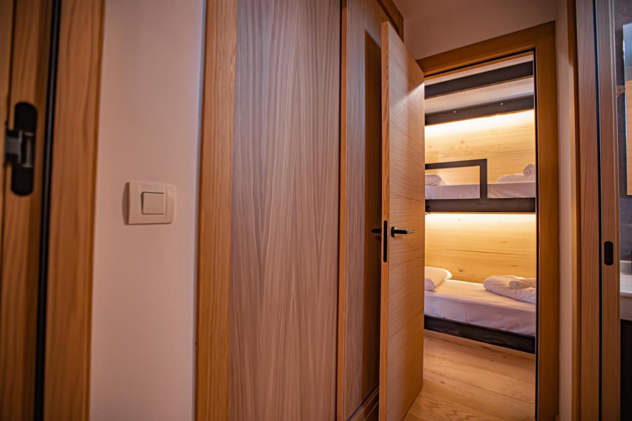 Holidays, Edificio Serraneu, Sierra Nevada 4 Personas Y Parking Екстериор снимка