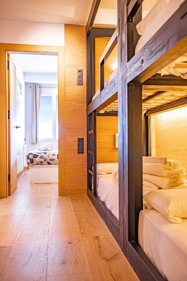 Holidays, Edificio Serraneu, Sierra Nevada 4 Personas Y Parking Екстериор снимка