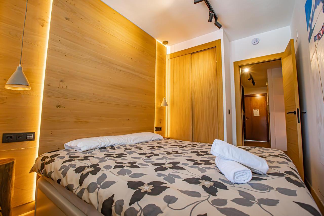 Holidays, Edificio Serraneu, Sierra Nevada 4 Personas Y Parking Екстериор снимка